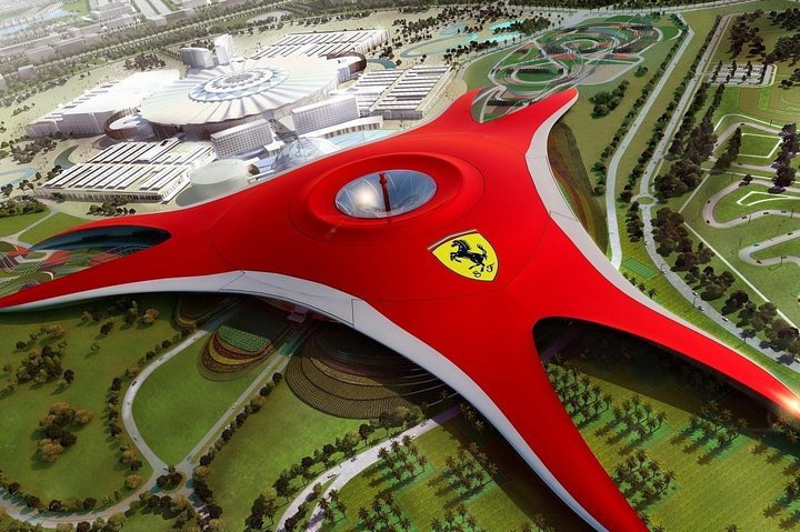 Ferrari World Photo stop